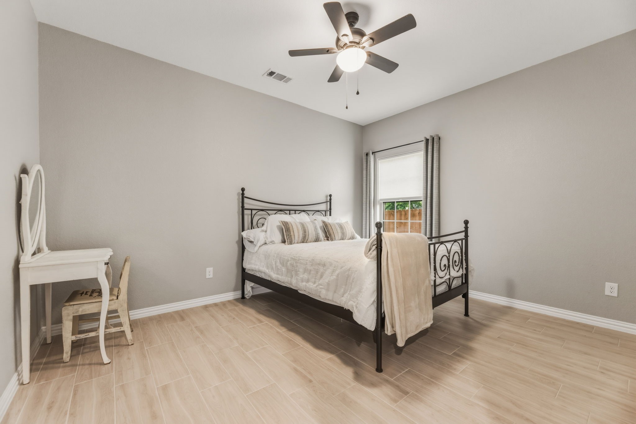 2808 Binyon Fort Worth TX 76133