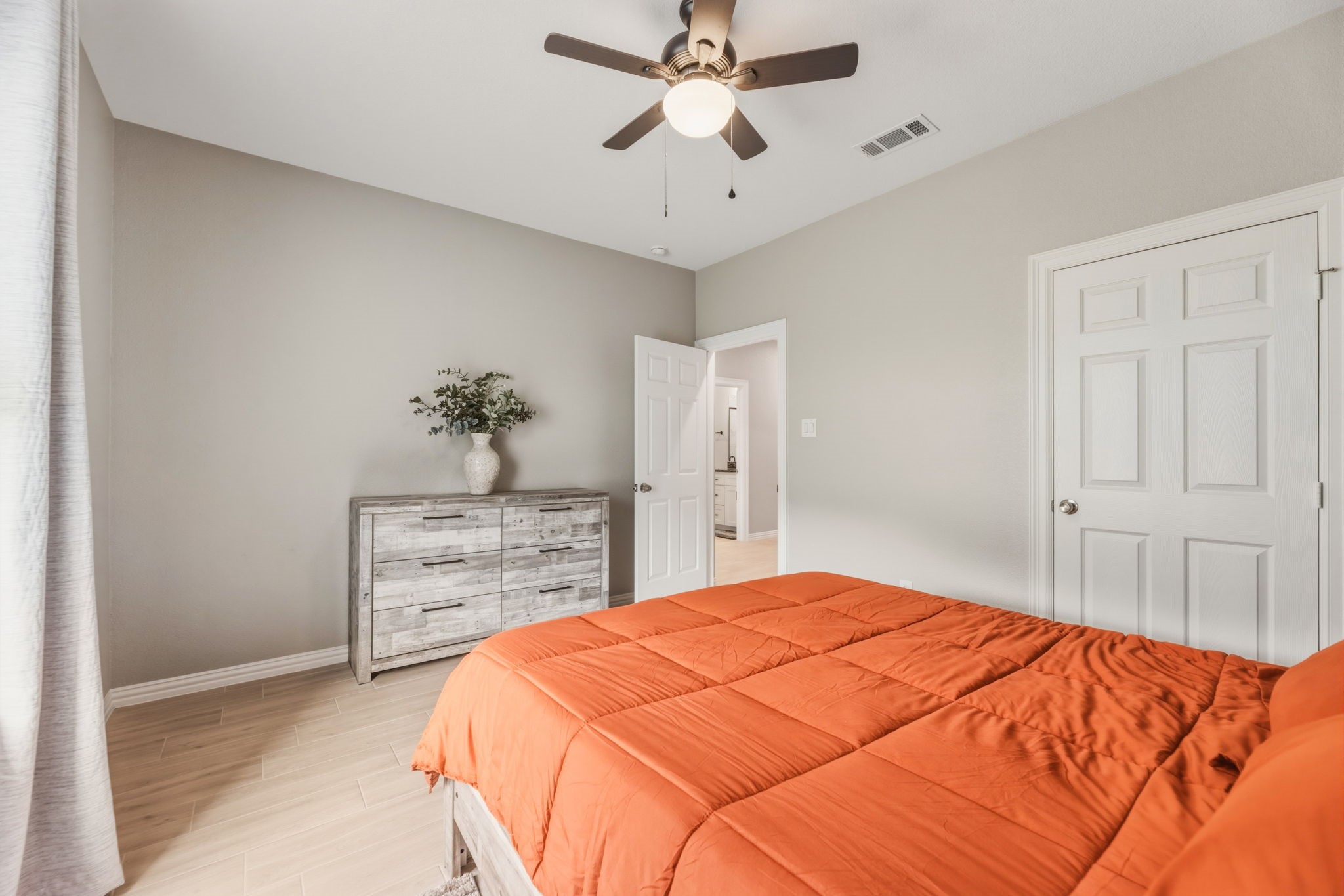 2808 Binyon Fort Worth TX 76133