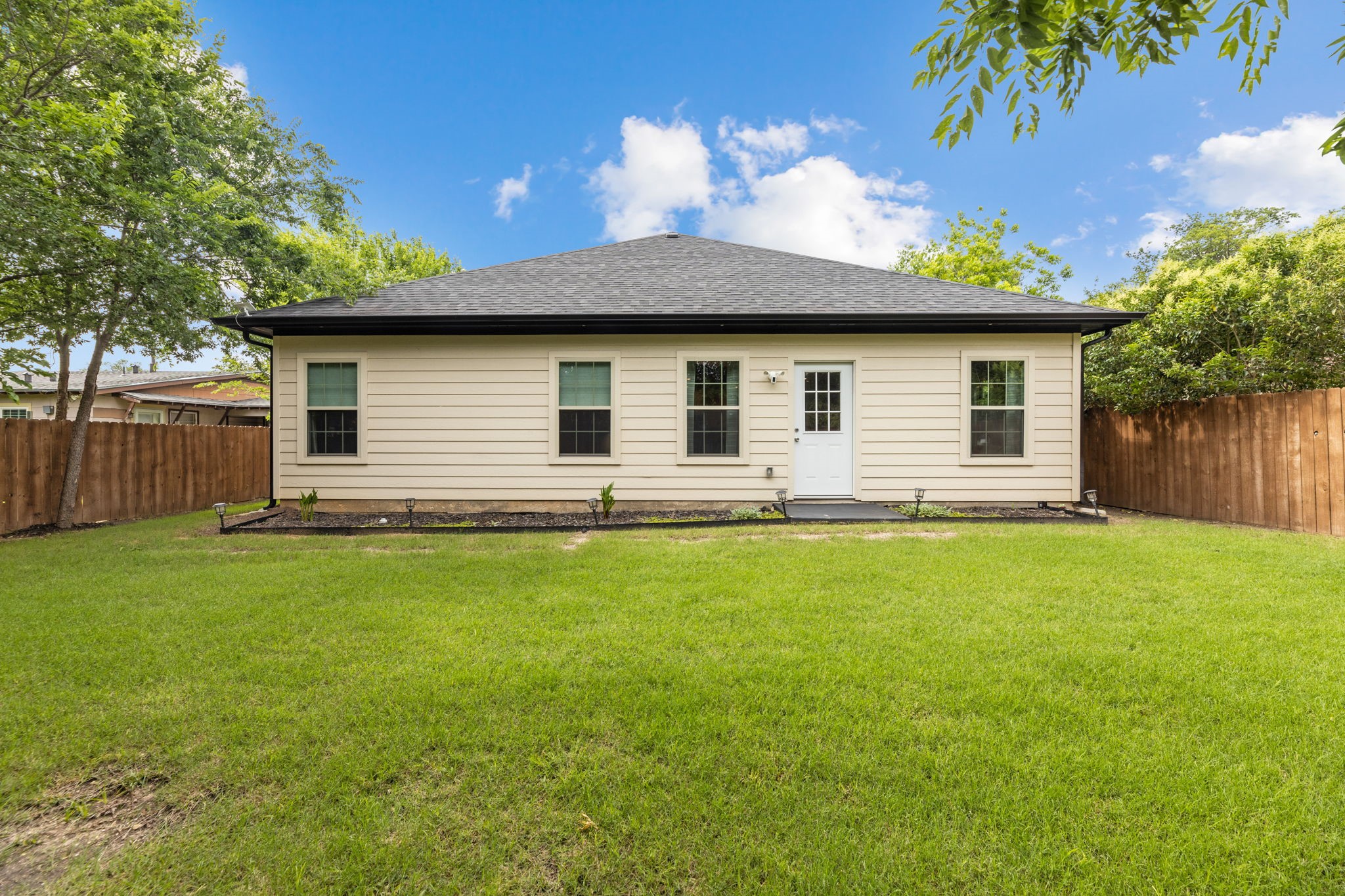 2808 Binyon Fort Worth TX 76133