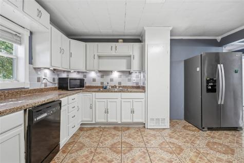1115 S Hazelwood Street Sherman TX 75090
