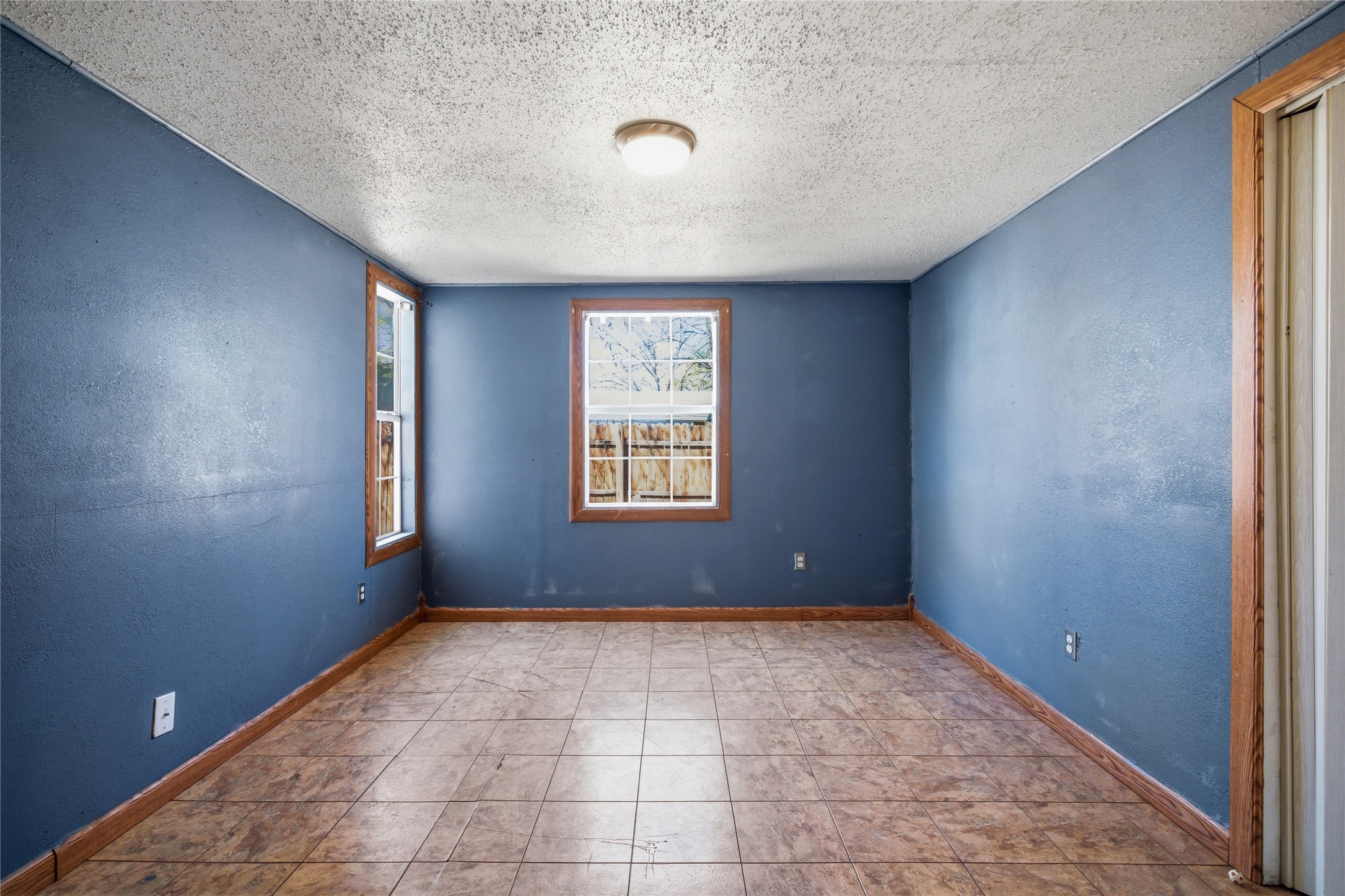 1115 S Hazelwood Street Sherman TX 75090