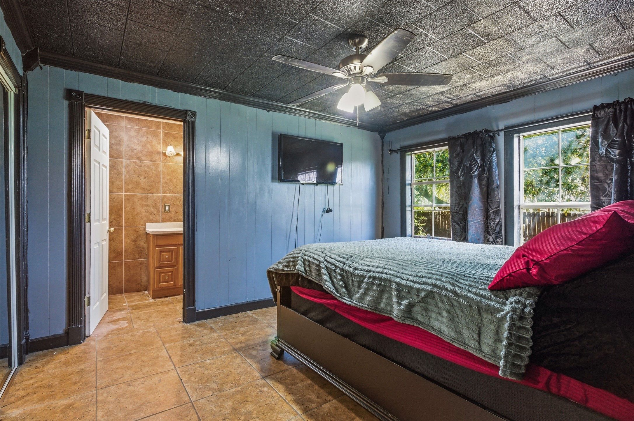 1115 S Hazelwood Street Sherman TX 75090
