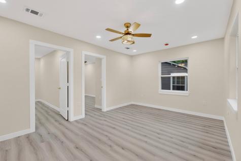 1103 N Sherman Street Ennis TX 75119
