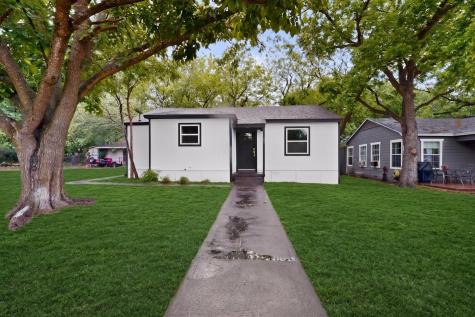1103 N Sherman Street Ennis TX 75119