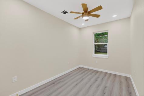 1103 N Sherman Street Ennis TX 75119