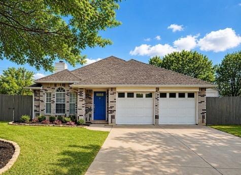 2829 Salado Trail Fort Worth TX 76118