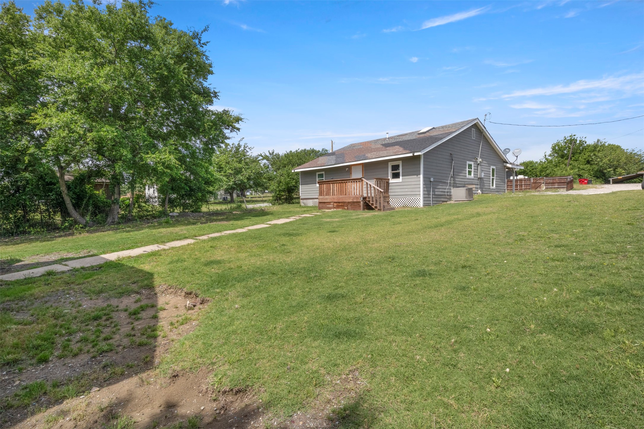 2228 County Road 900 Princeton TX 75407