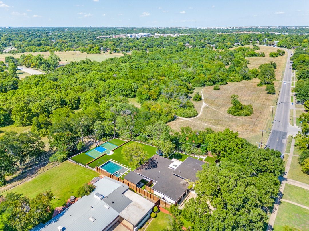9755 Van Dyke Road Dallas TX 75218