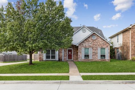 4365 Saugus Drive Grand Prairie TX 75052