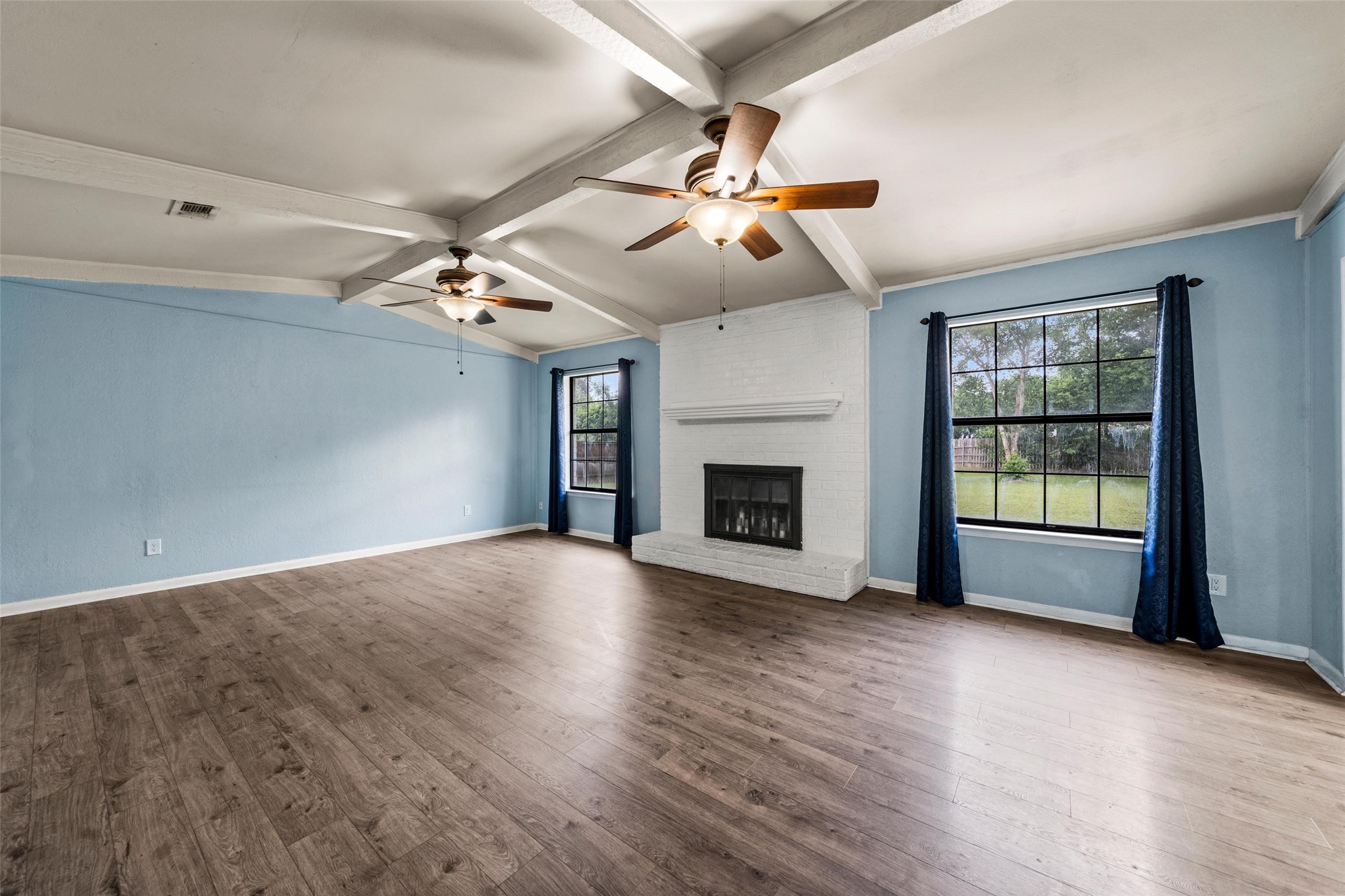 308 Texas Avenue Hewitt TX 76643