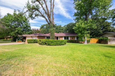 1732 Woods Drive Arlington TX 76010