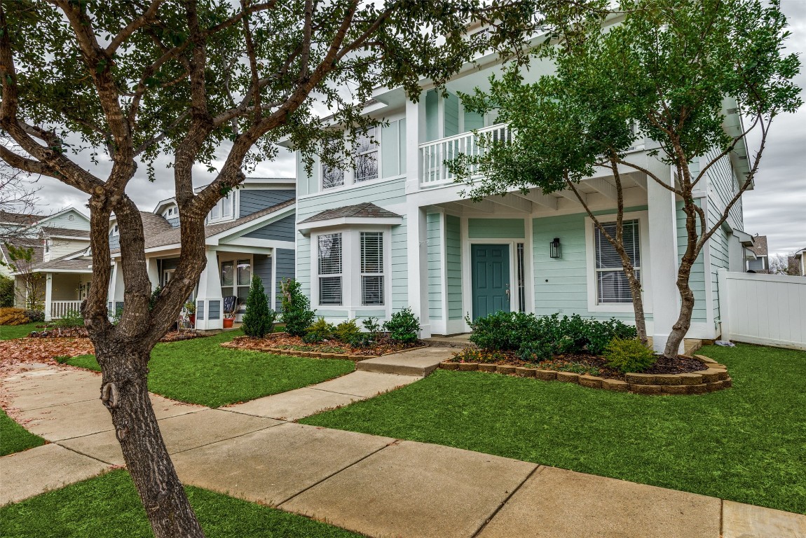 1622 Mary Lane Aubrey TX 76227