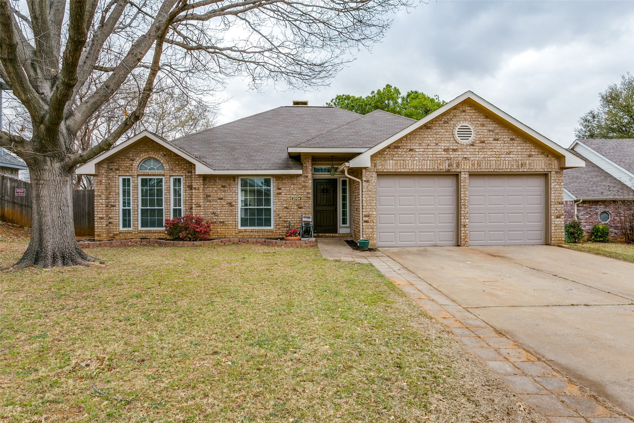 2704 Scrimshire Court Euless TX 76039