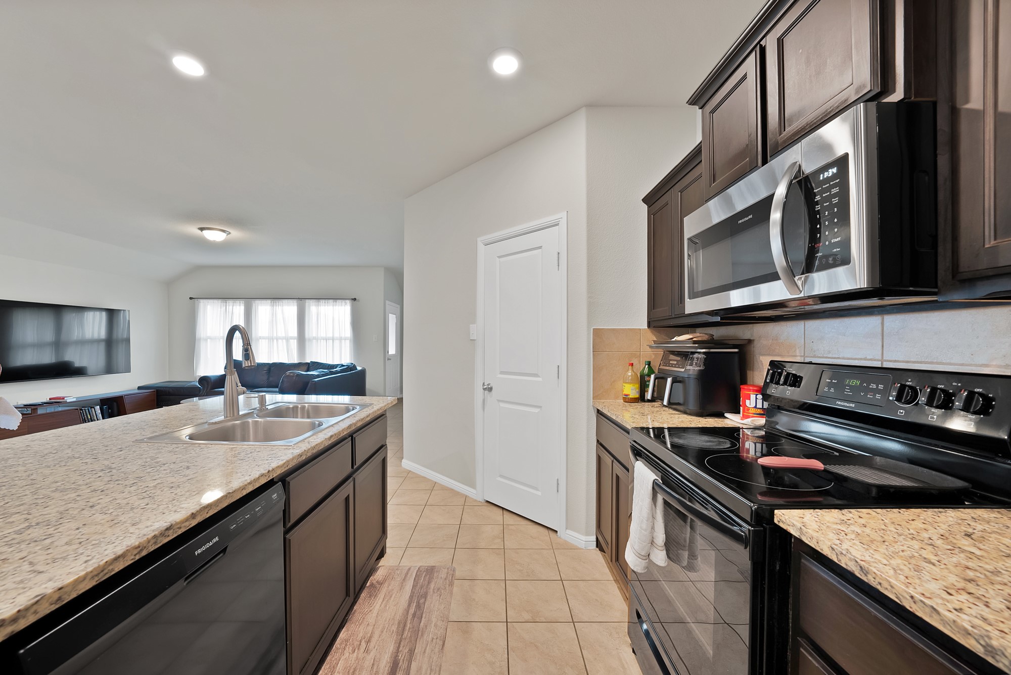 228 Foxhunter Street Fort Worth TX 76131