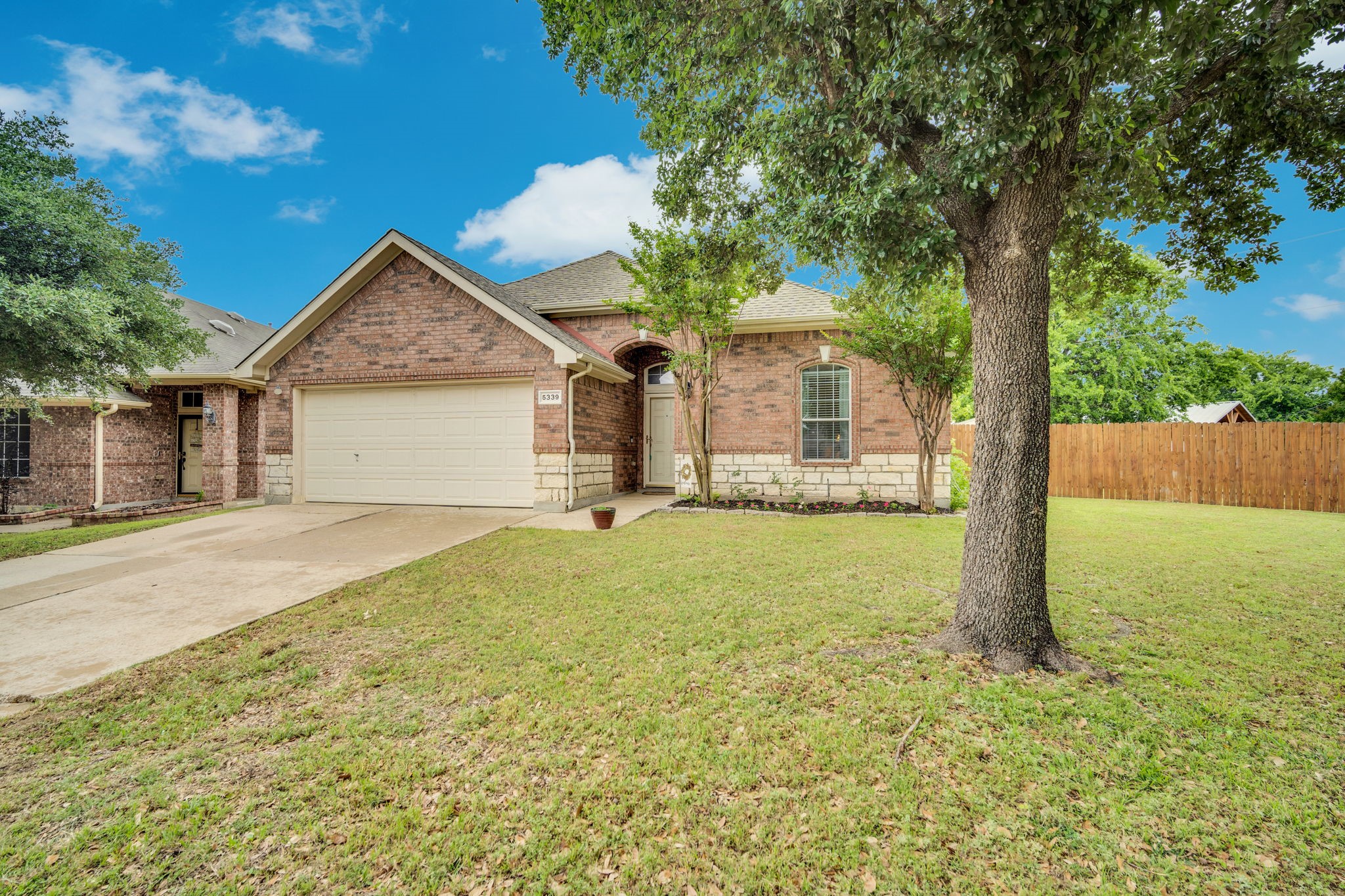 5339 Deep Lake Drive Grand Prairie TX 75052