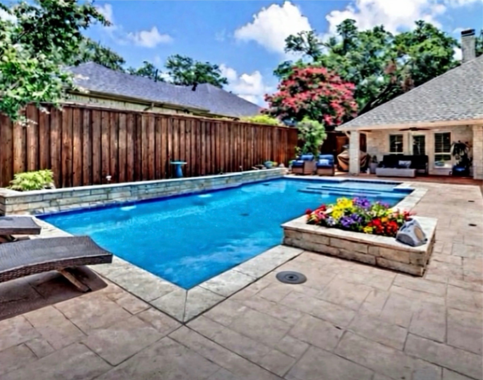 5607 Twin Brooks Dallas TX 75252