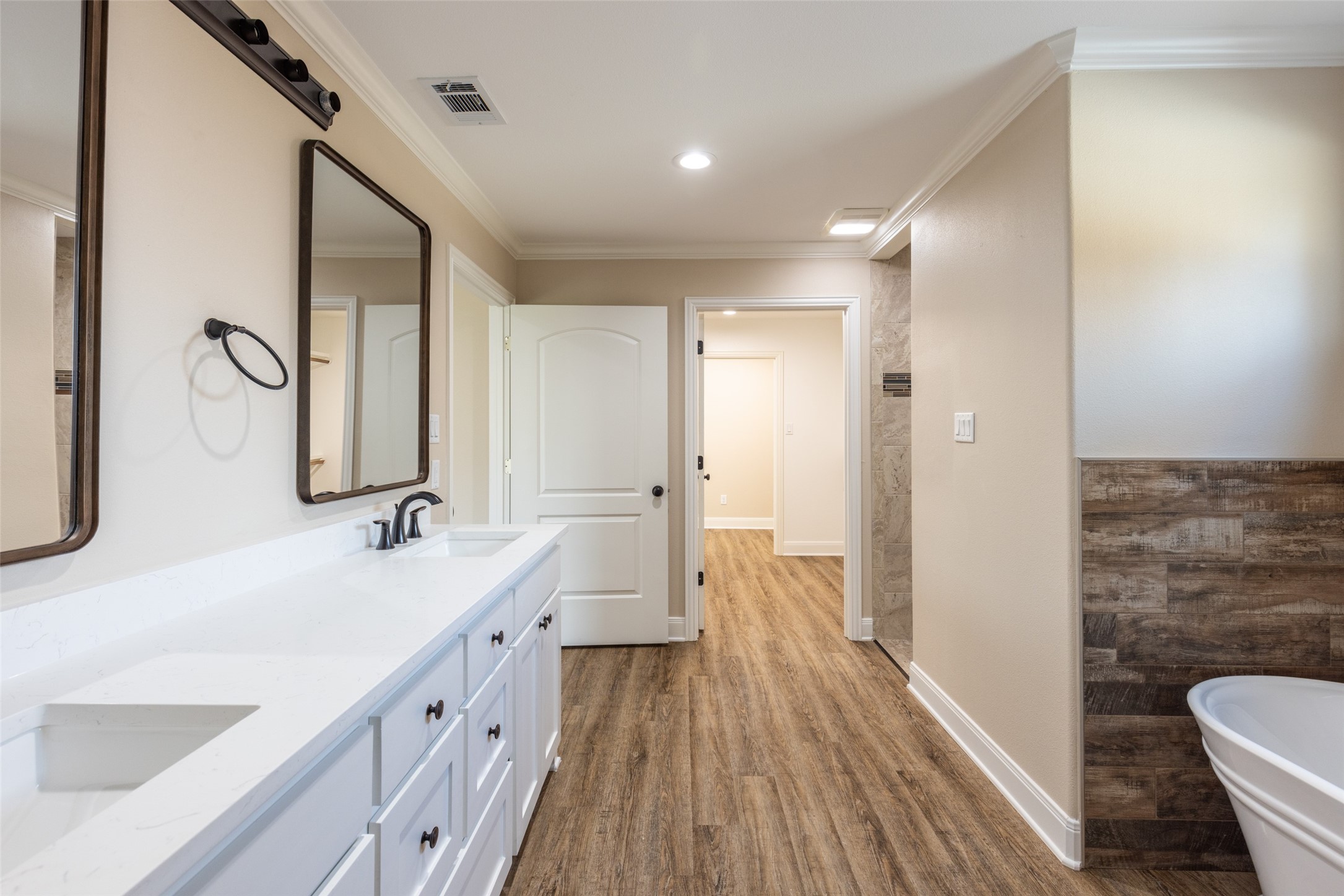 361 Private Road 7327 Emory TX 75440