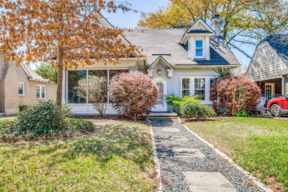 4323 Vandelia Street Dallas TX 75219