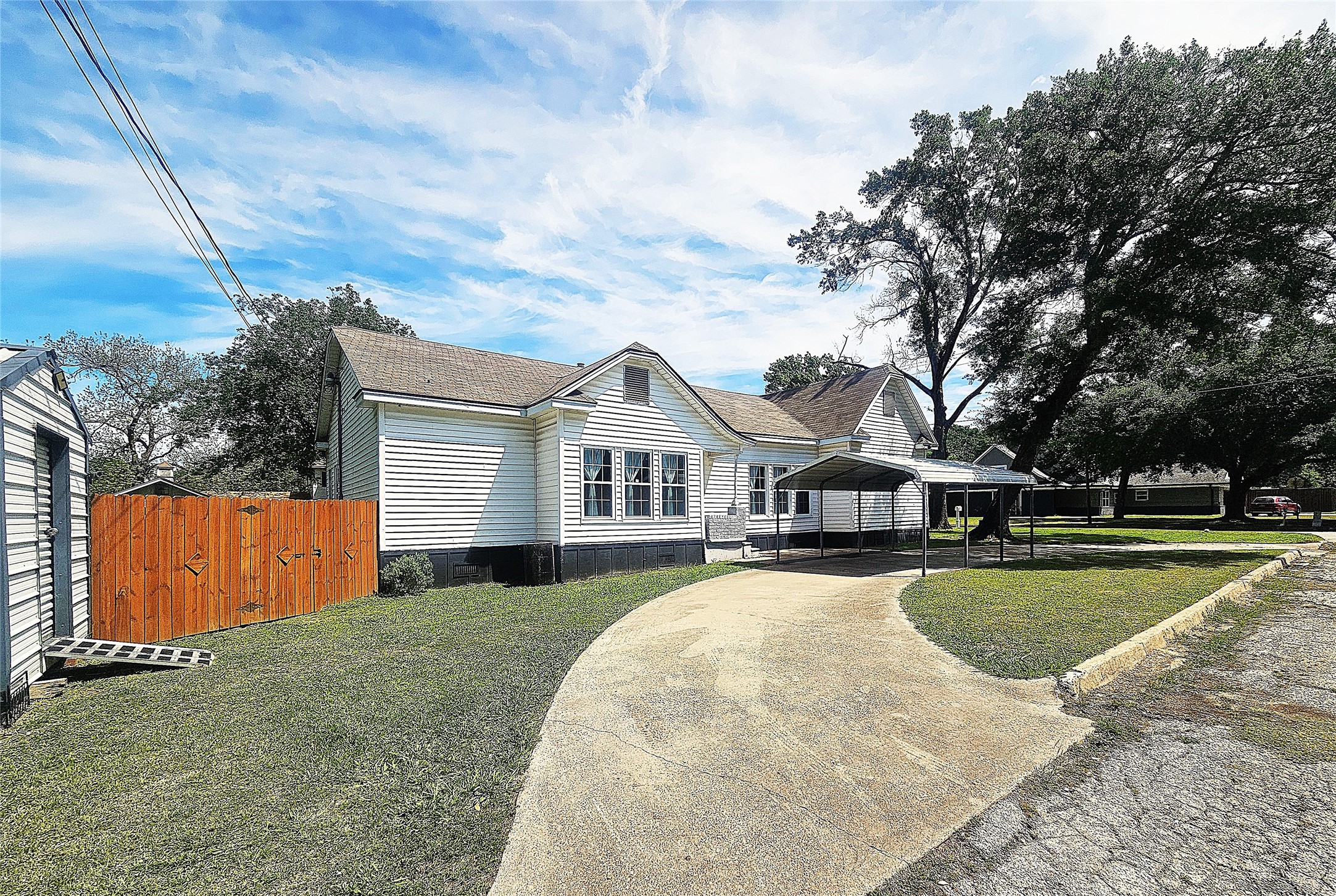 508 S Ross Avenue Mexia TX 76667
