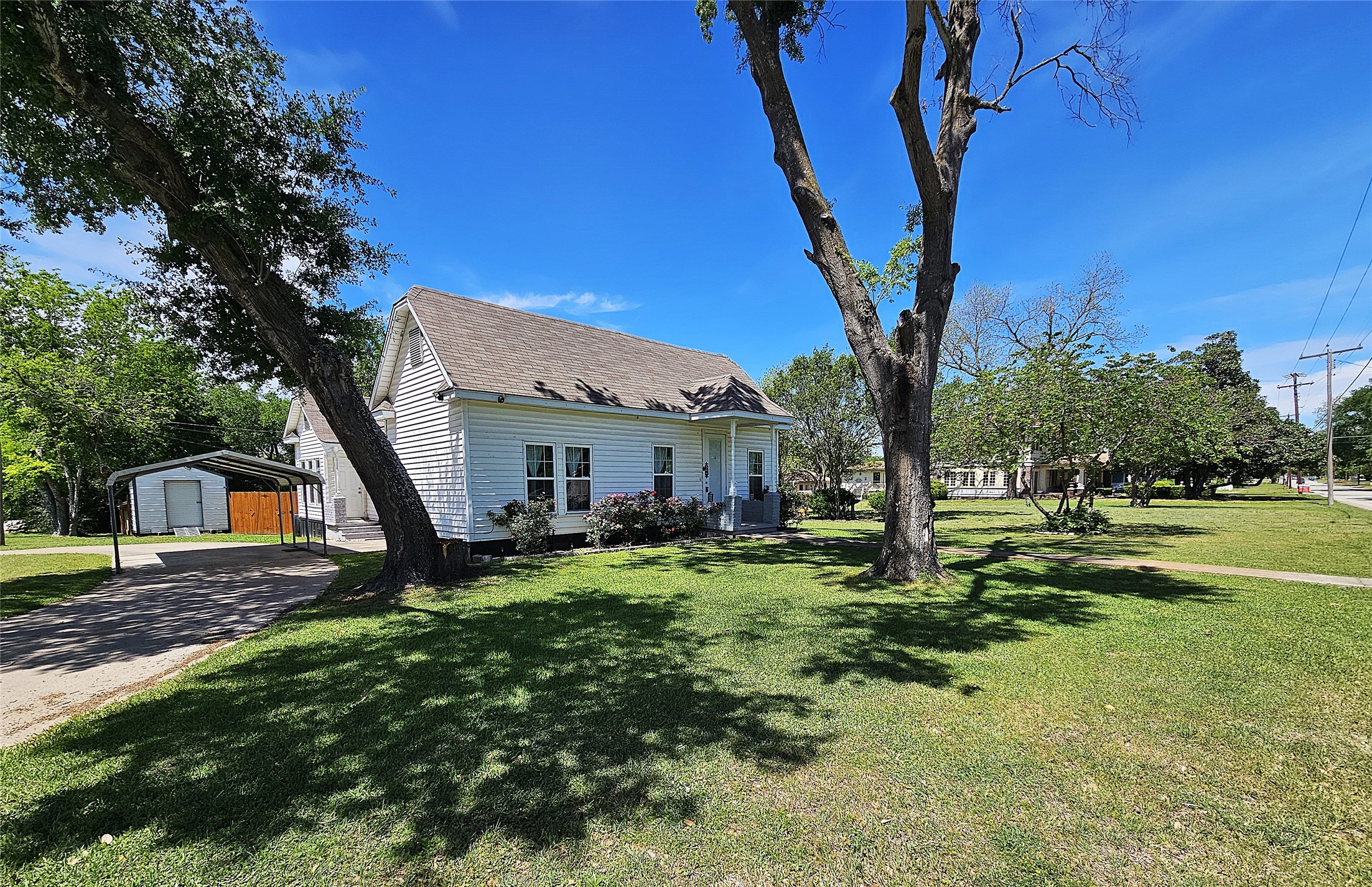508 S Ross Avenue Mexia TX 76667