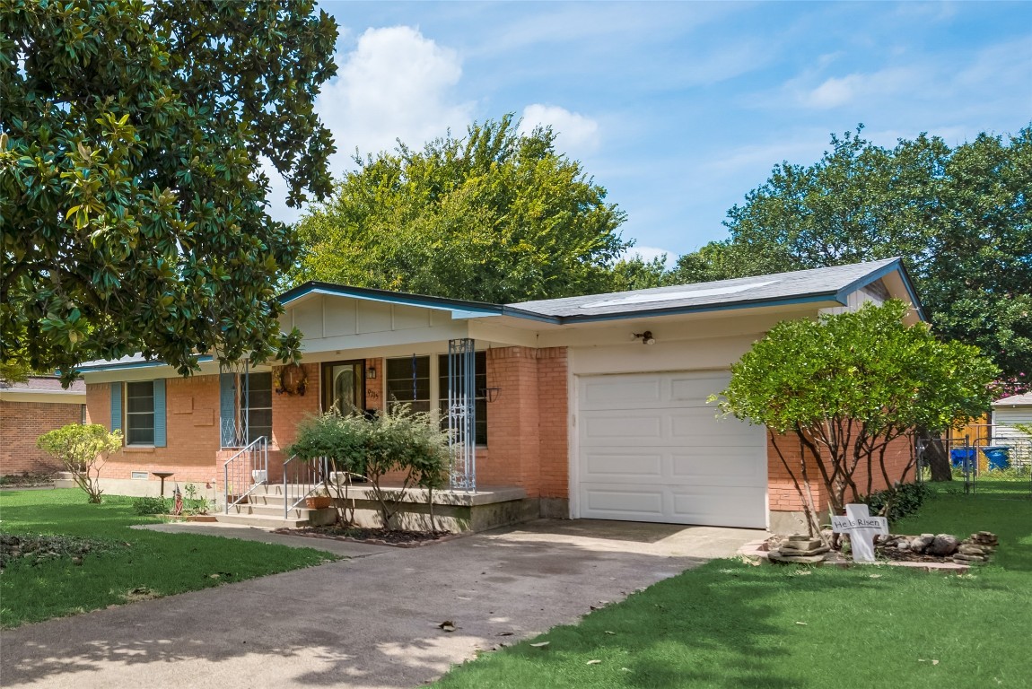 9115 Piper Lane Dallas TX 75228