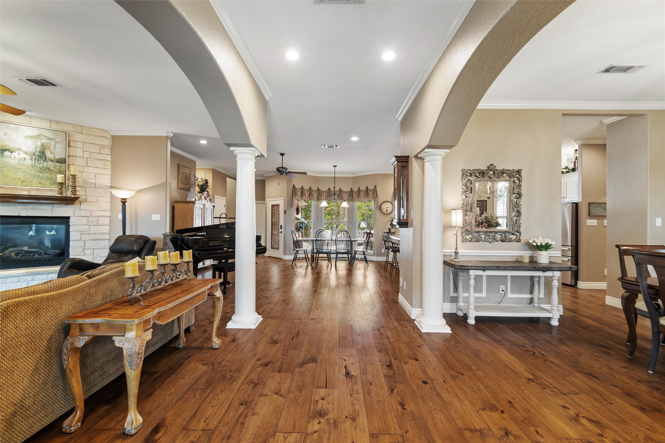 102 Ridge Court Glen Rose TX 76043