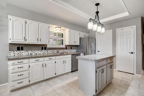 3831 Kelly Boulevard Carrollton TX 75007