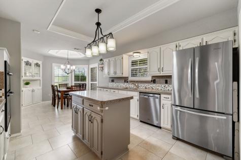 3831 Kelly Boulevard Carrollton TX 75007