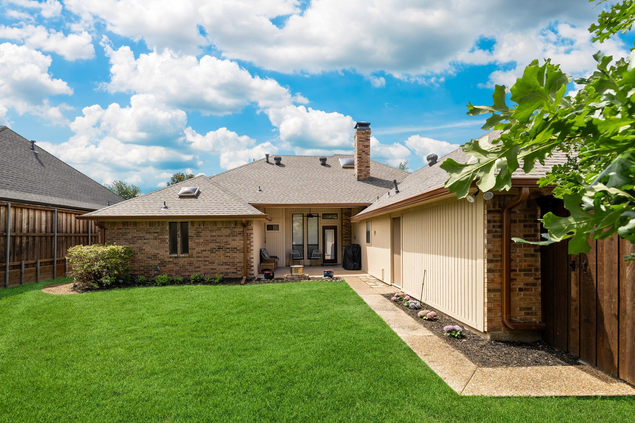 3831 Kelly Boulevard Carrollton TX 75007