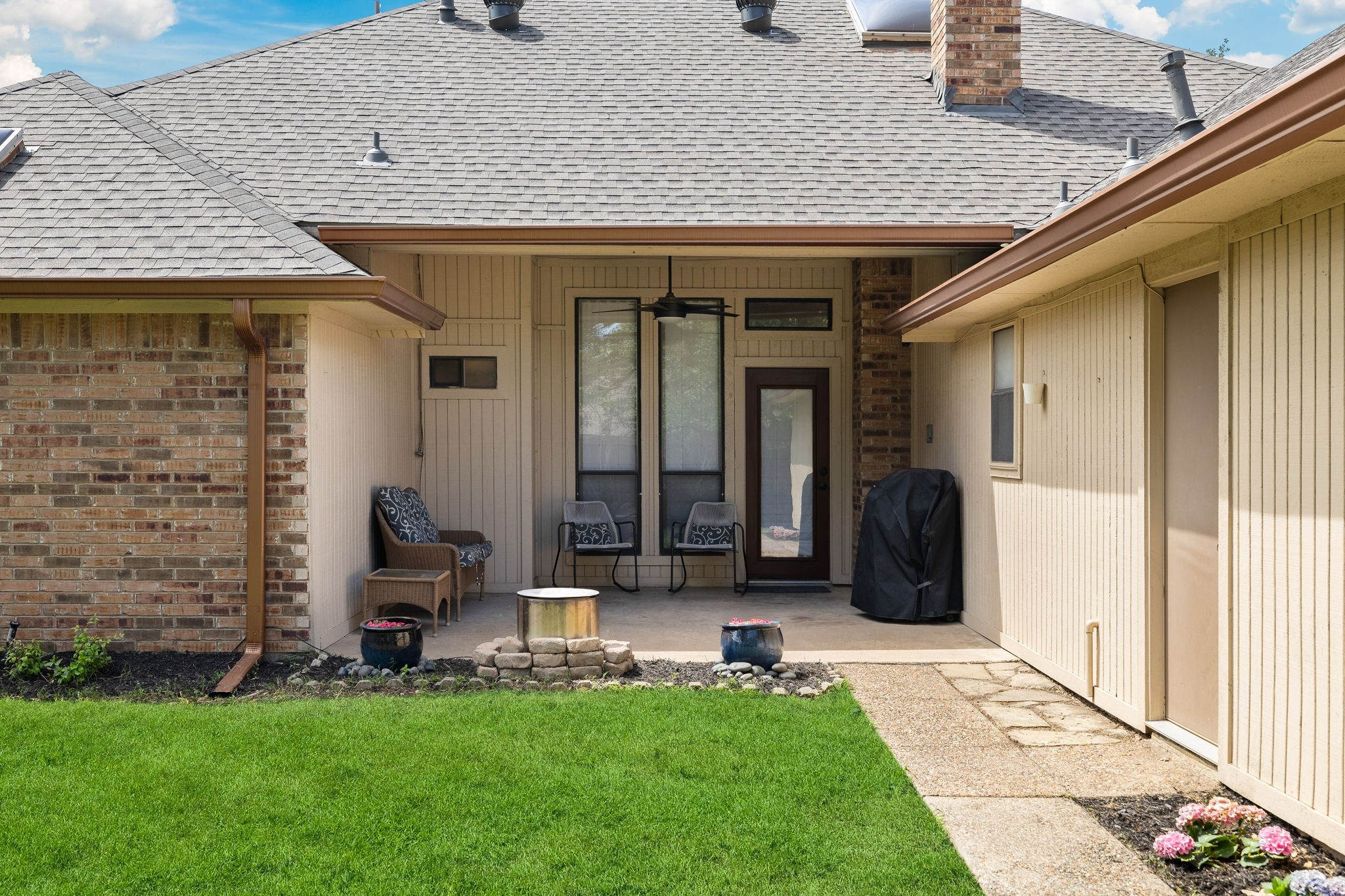 3831 Kelly Boulevard Carrollton TX 75007