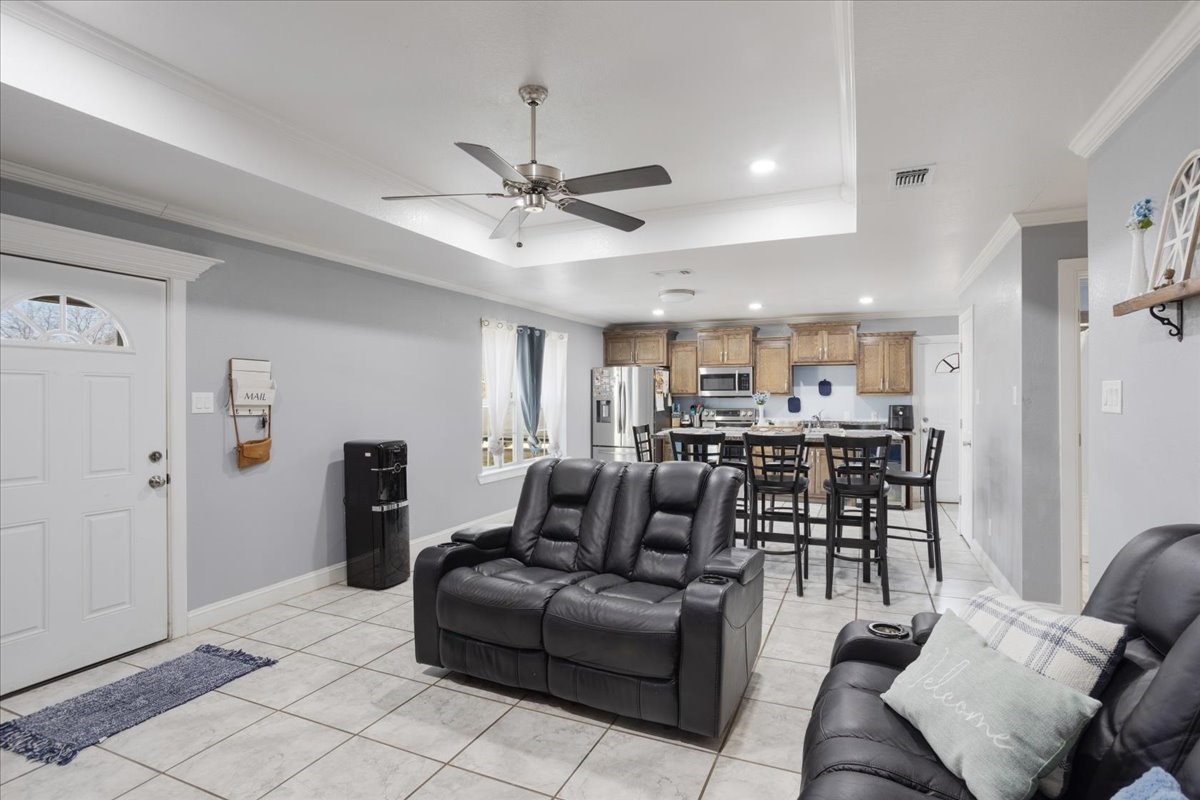 1122 S Hazelwood Sherman TX 75090