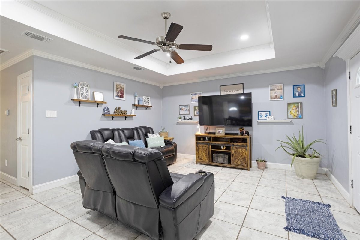 1122 S Hazelwood Sherman TX 75090