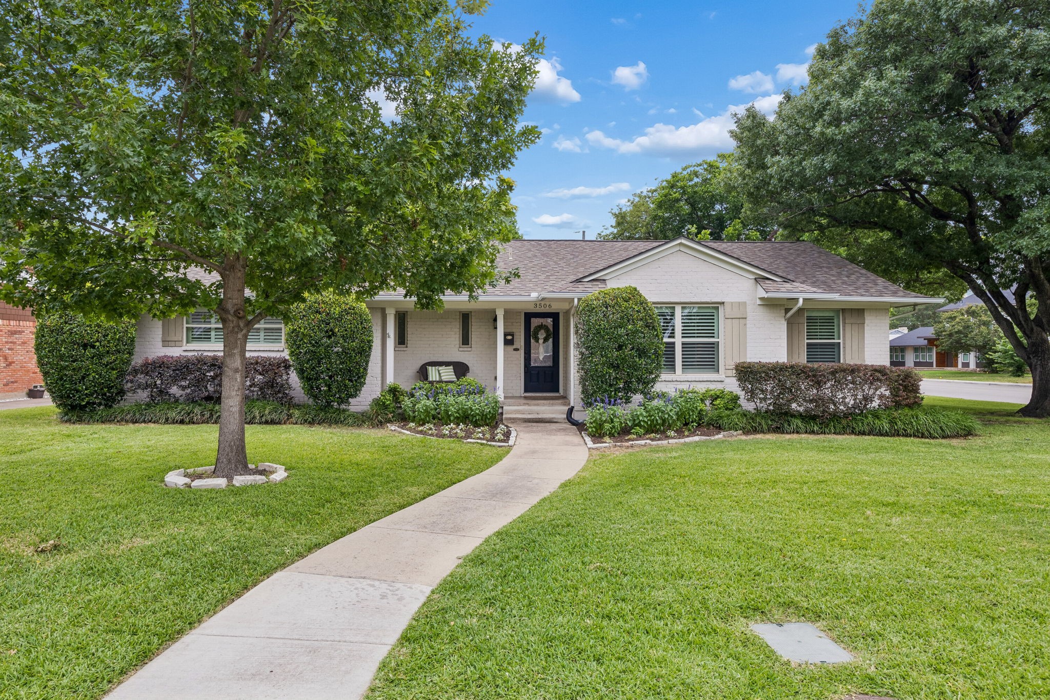 3506 Regent Drive Dallas TX 75229