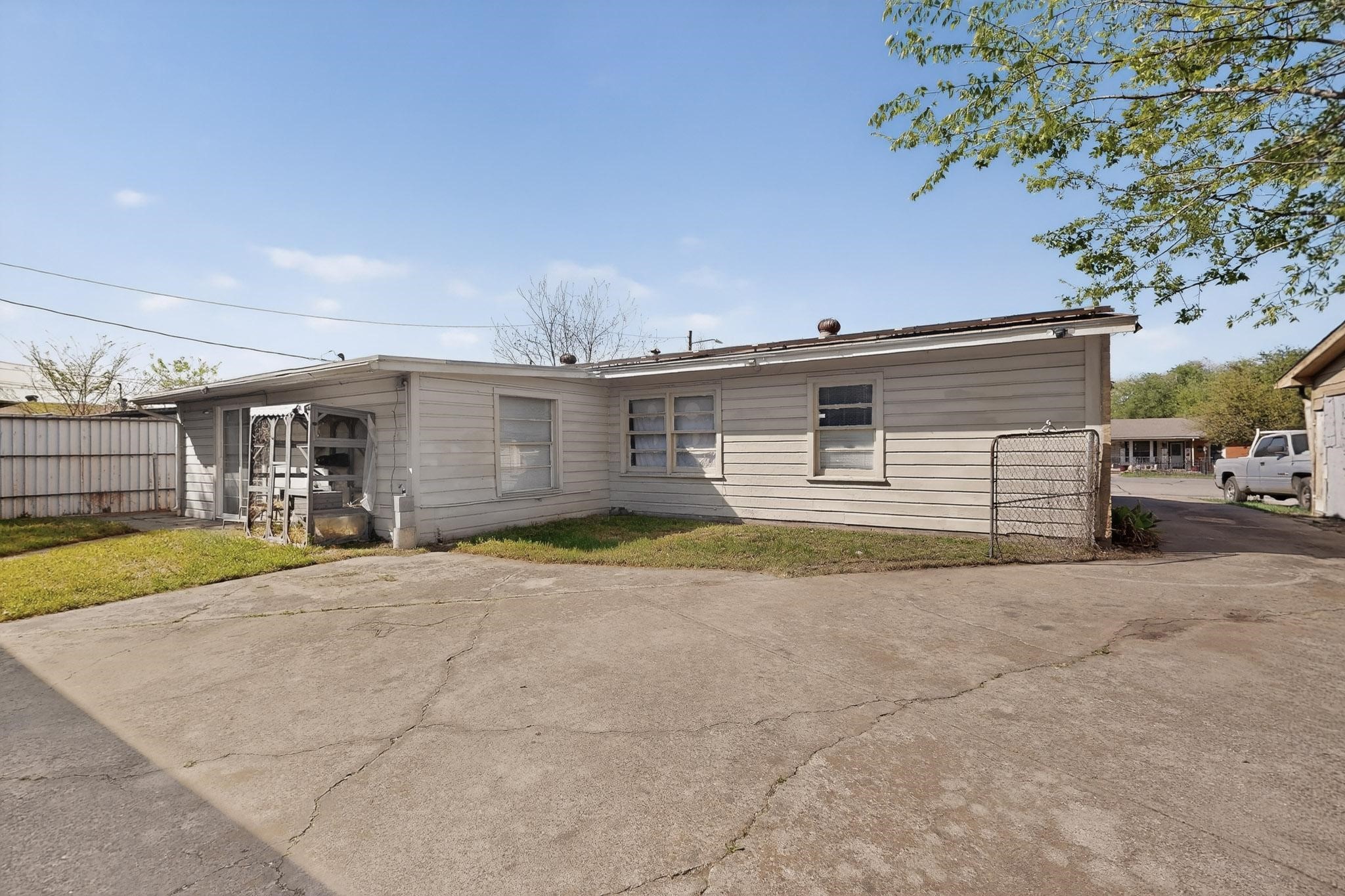 1316 Terminal Road Fort Worth TX 76106