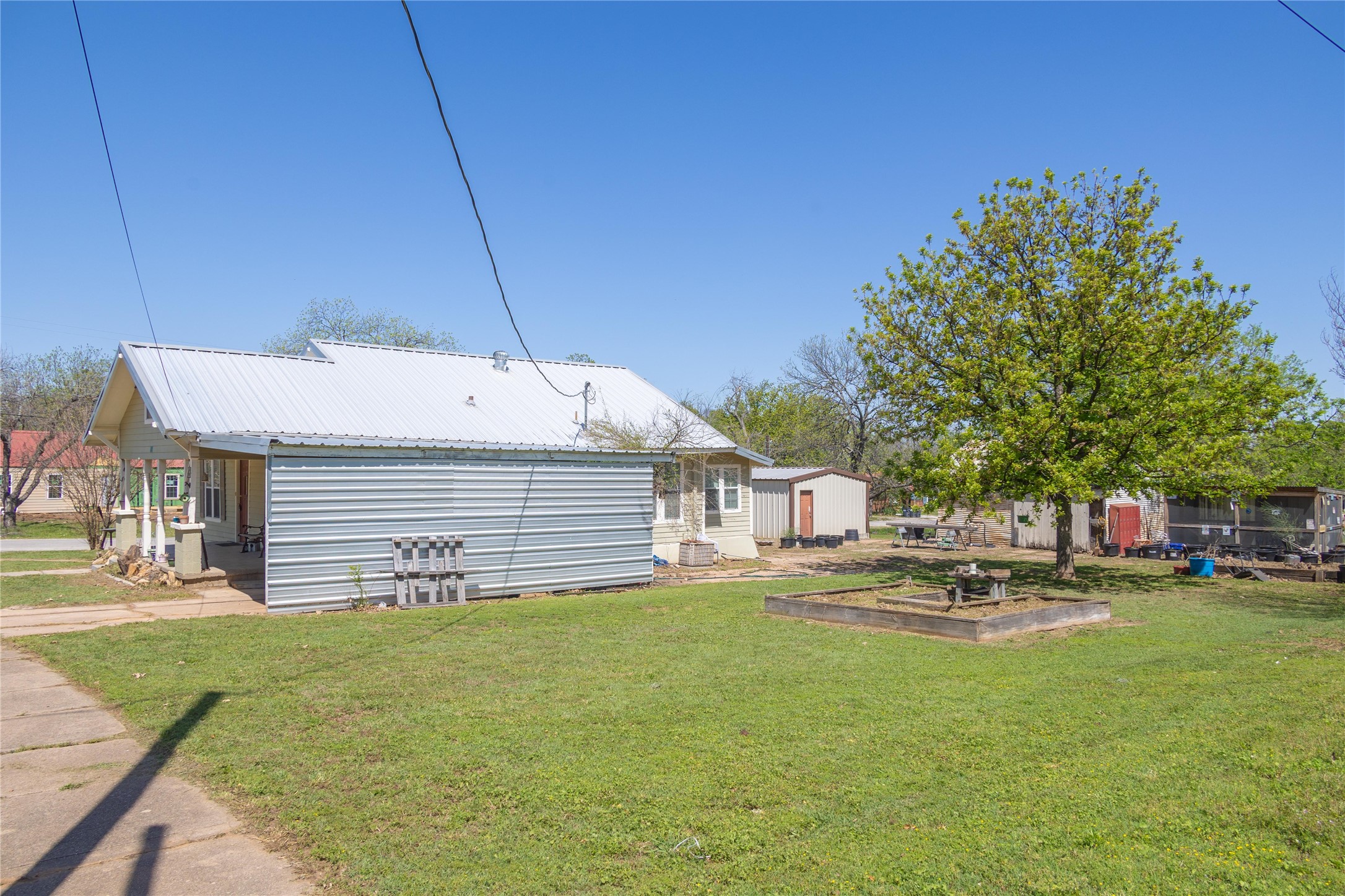 601 E Ross Avenue De Leon TX 76444