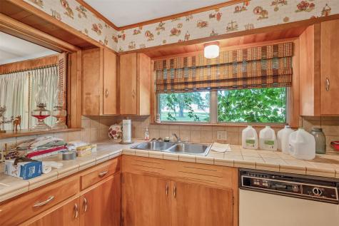 1858 S Dickinson Drive Rusk TX 75785