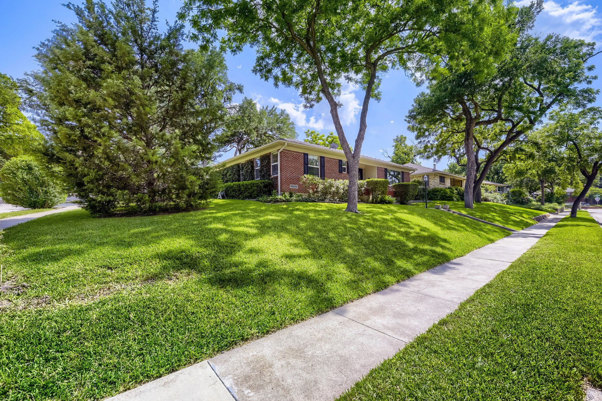 11016 Lippitt Avenue Dallas TX 75218