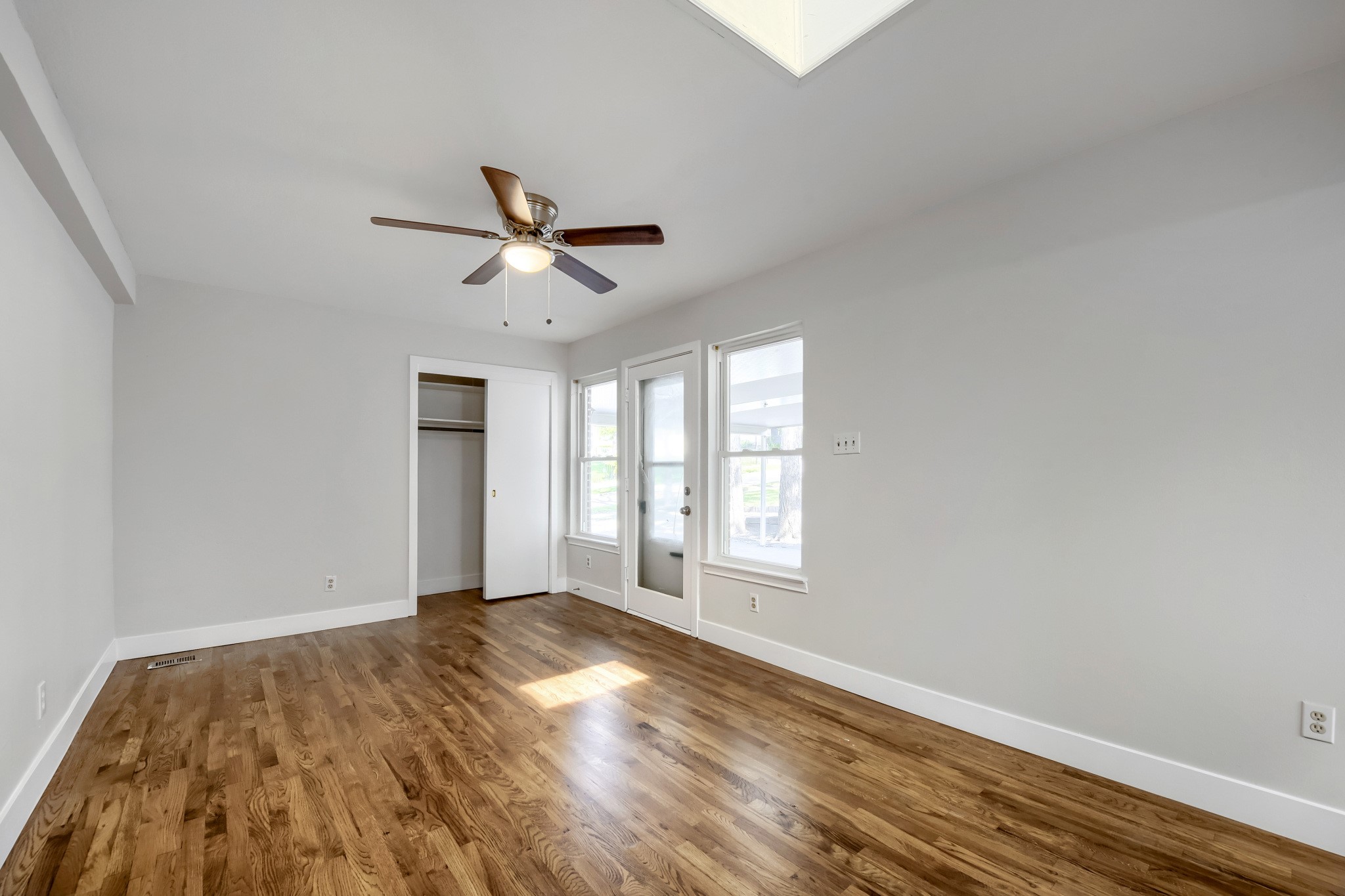 11016 Lippitt Avenue Dallas TX 75218