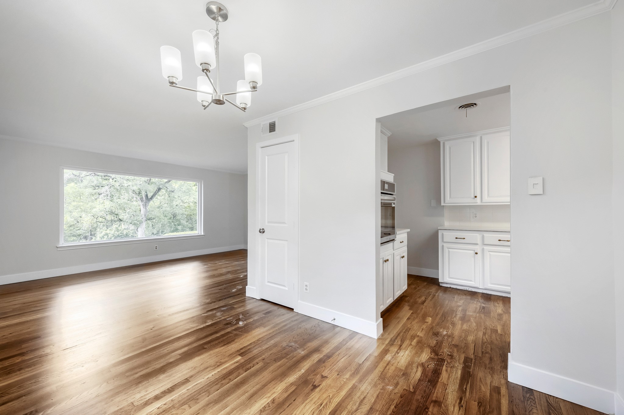 11016 Lippitt Avenue Dallas TX 75218