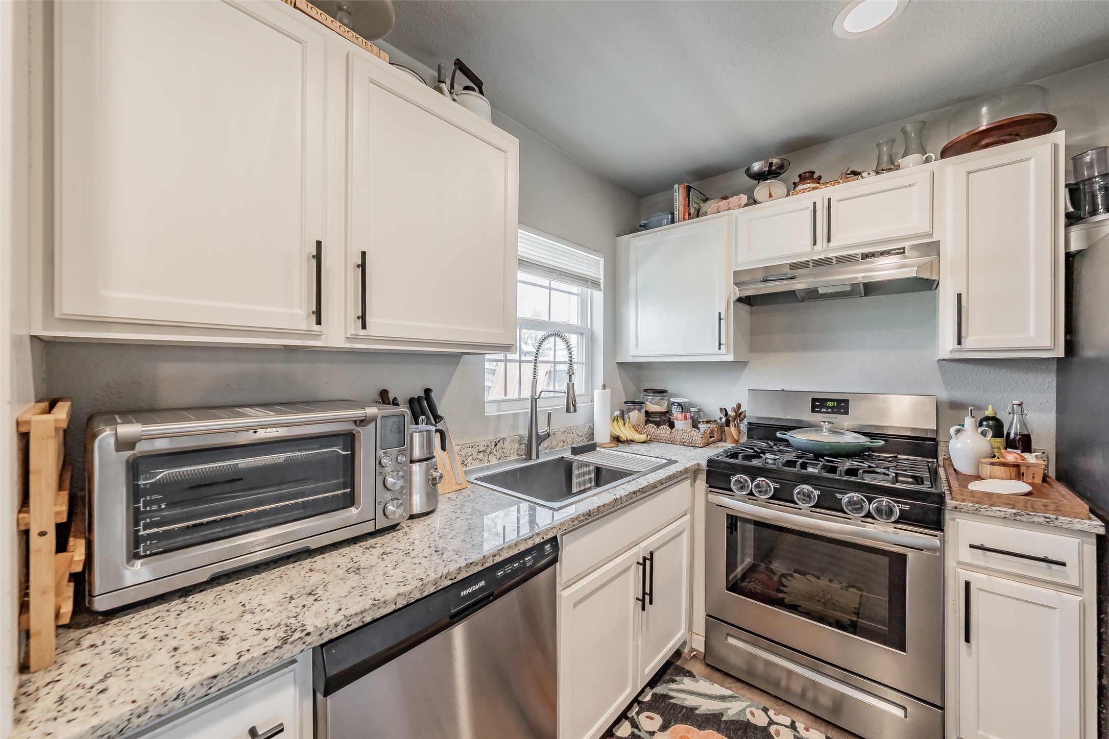 6681 Marie Street North Richland Hills TX 76180