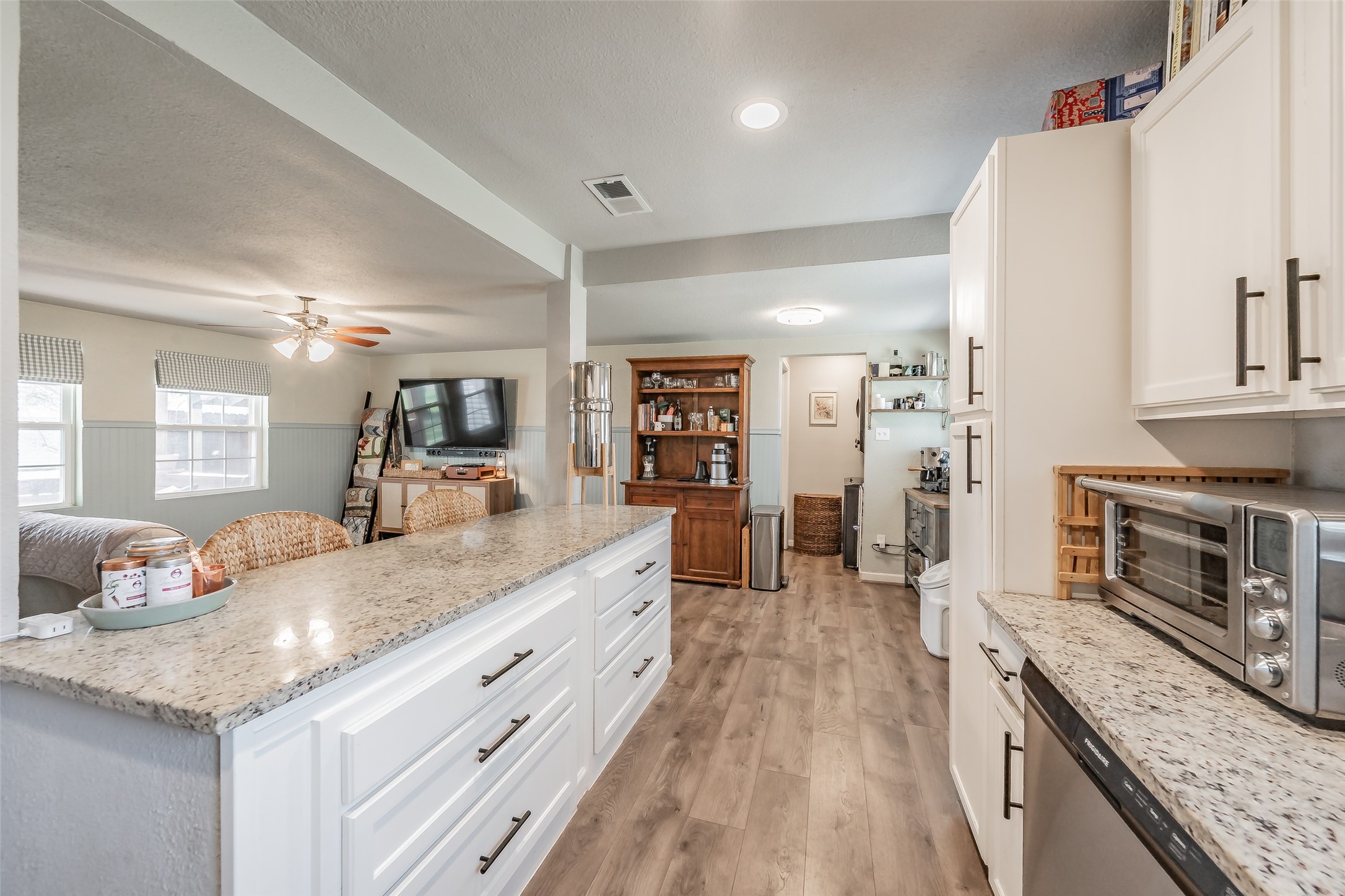 6681 Marie Street North Richland Hills TX 76180