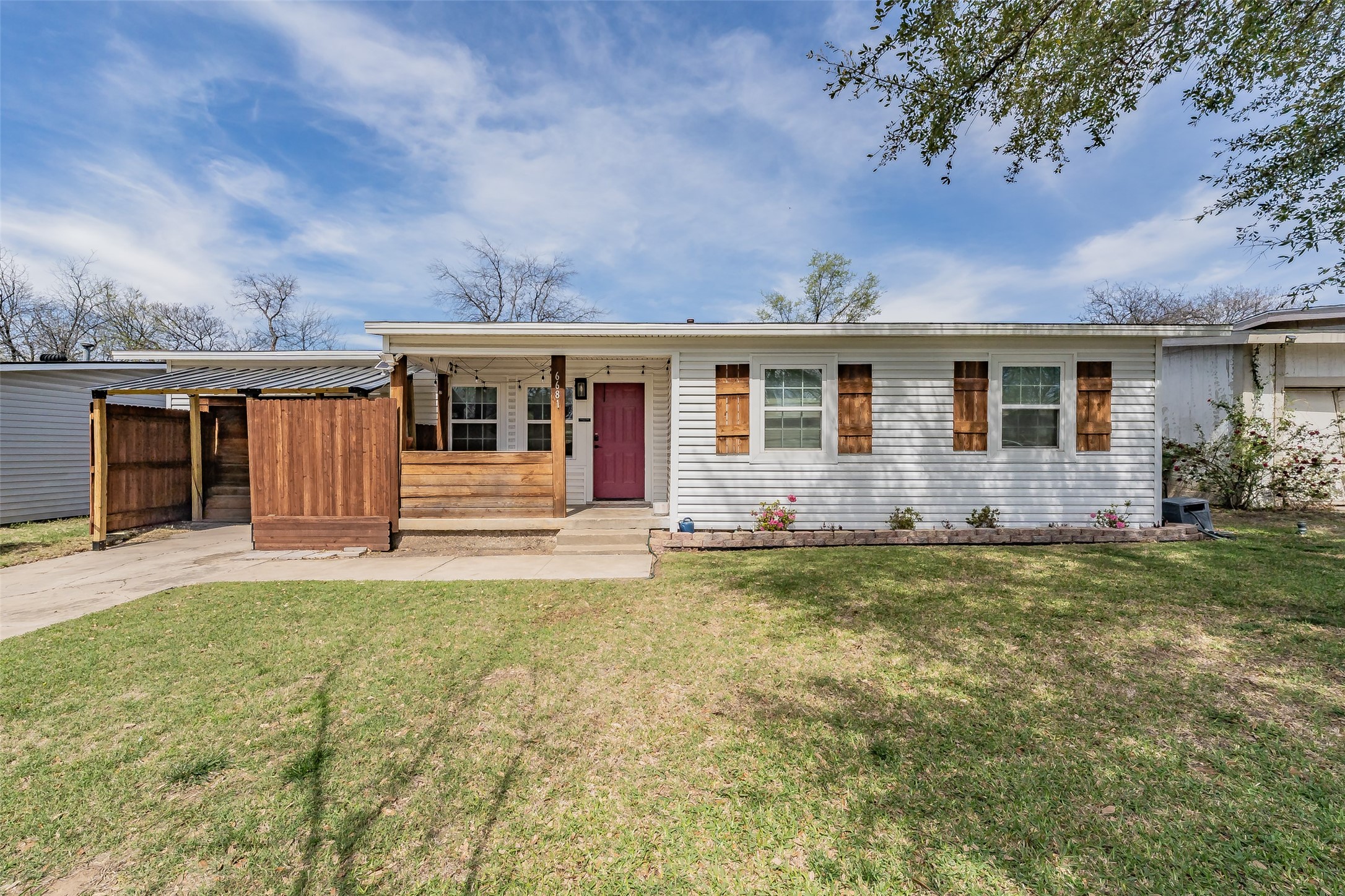 6681 Marie Street North Richland Hills TX 76180