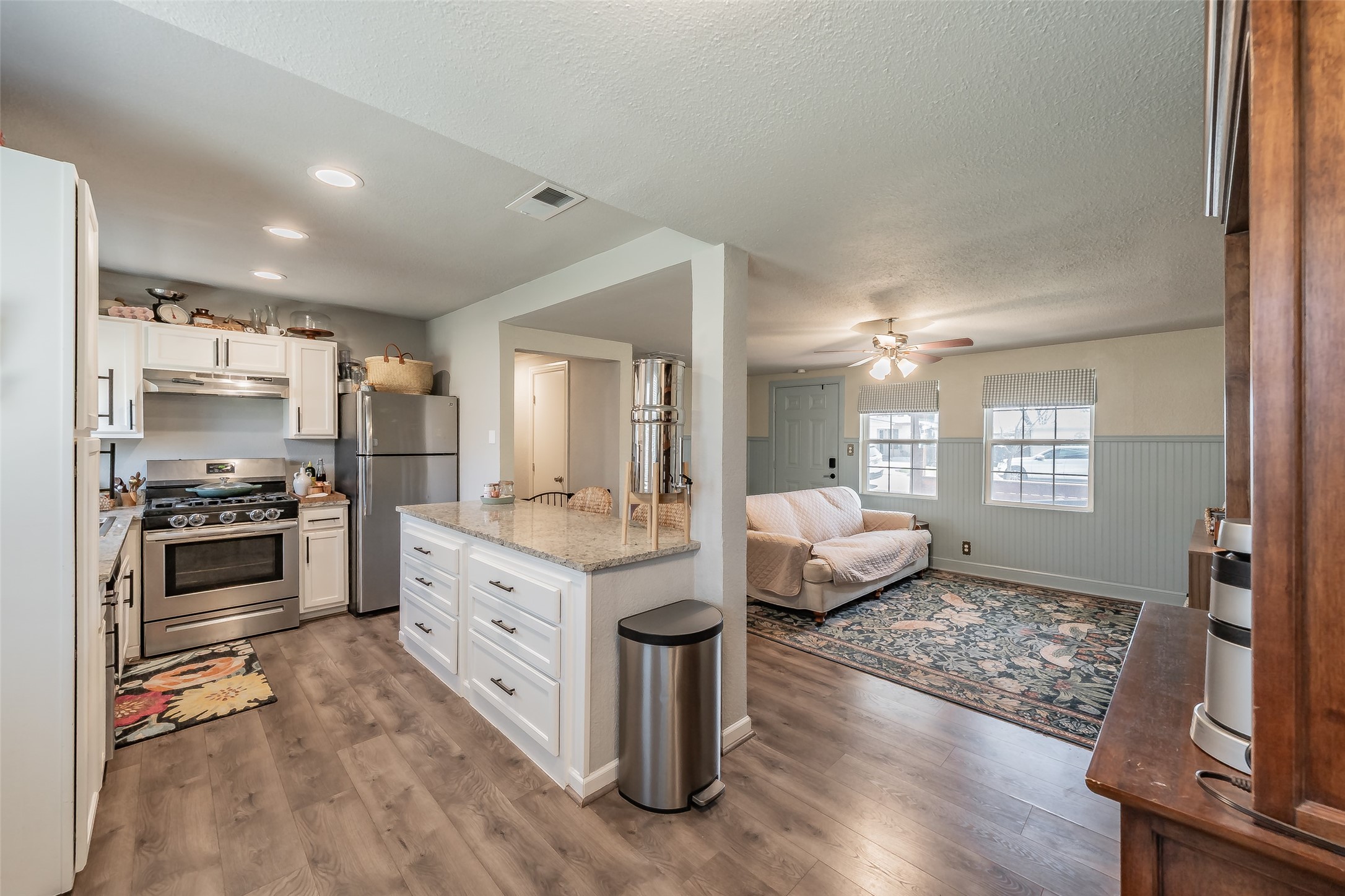 6681 Marie Street North Richland Hills TX 76180