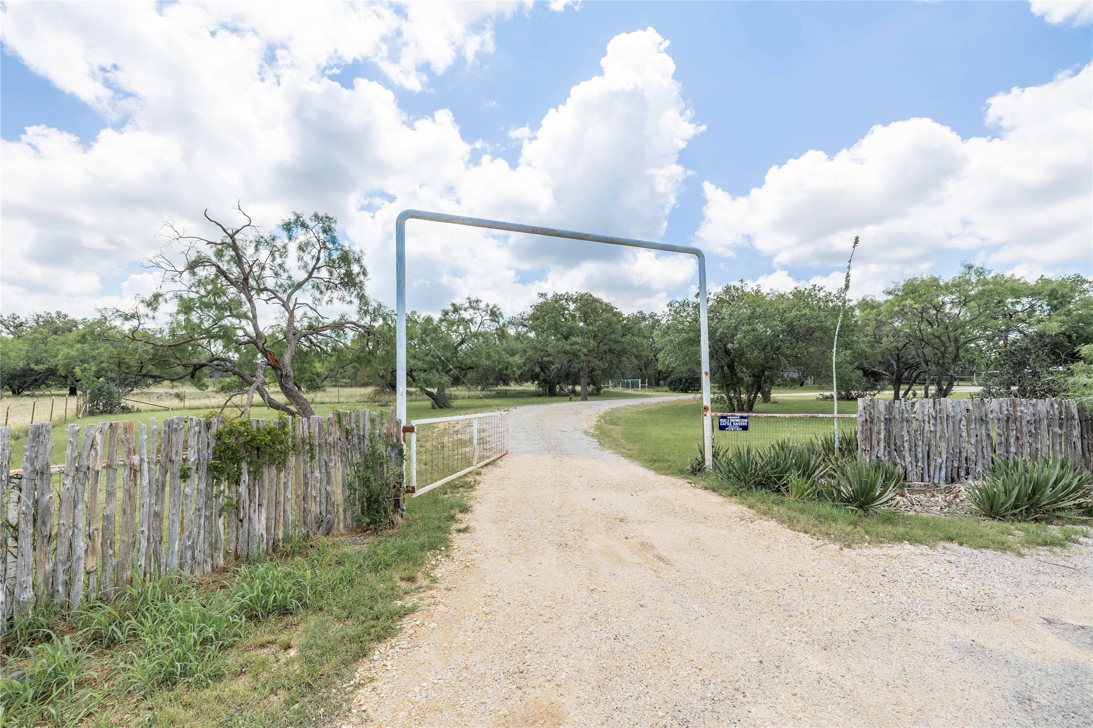 601 Country Oaks Lane Brownwood TX 76801