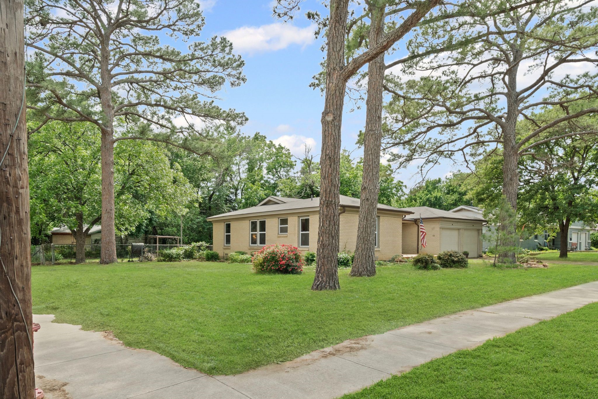 356 Bedford Court E Bedford TX 76022