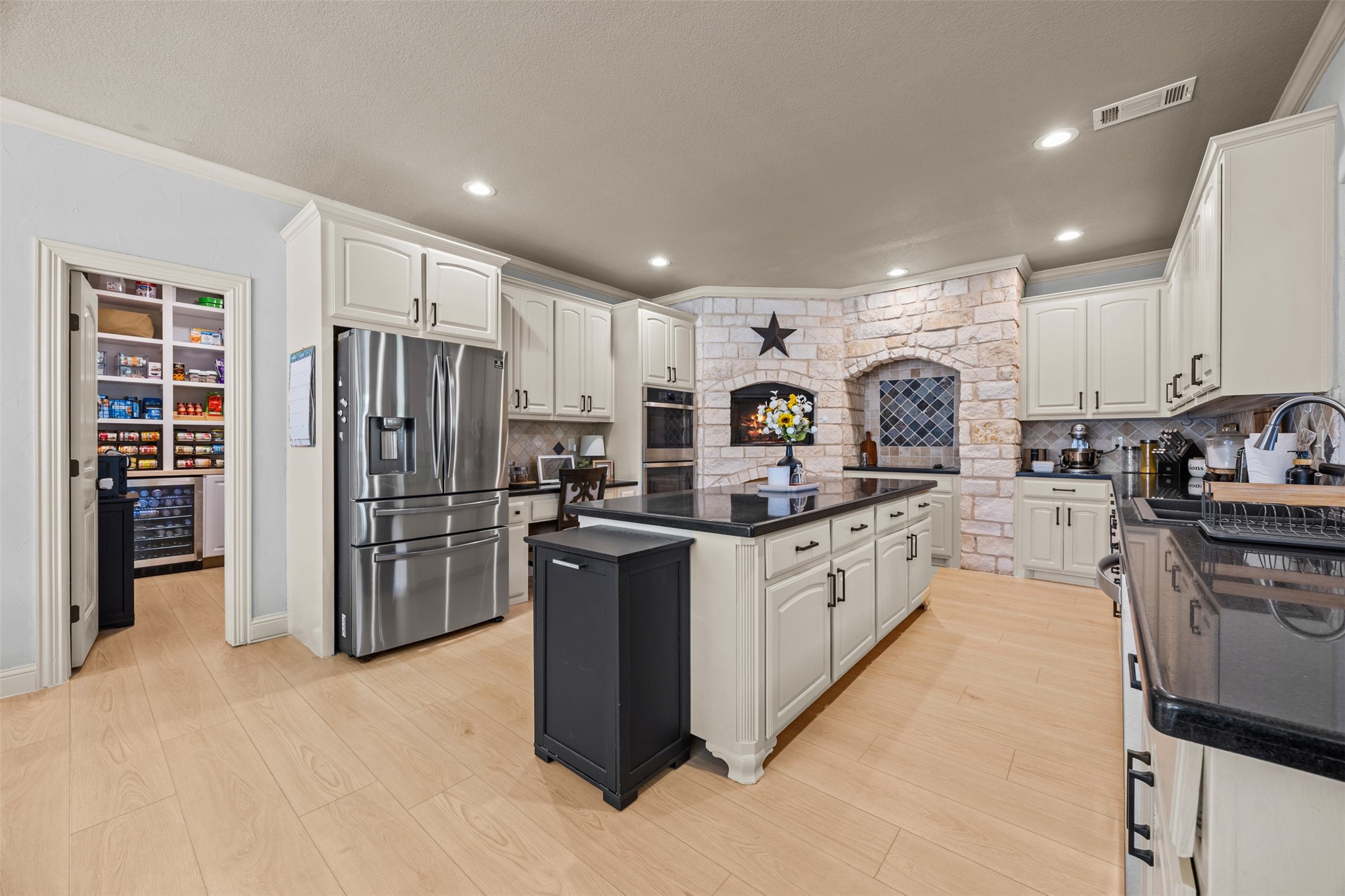 3175 Collins Road Burleson TX 76028