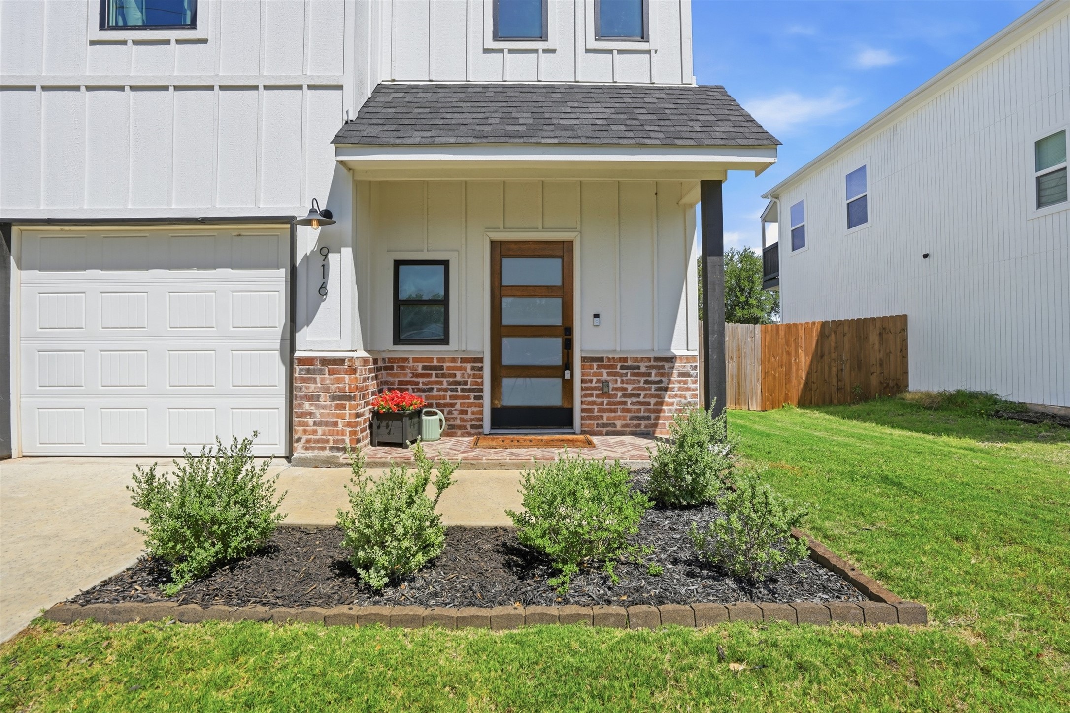 916 Devils River Drive Granbury TX 76048