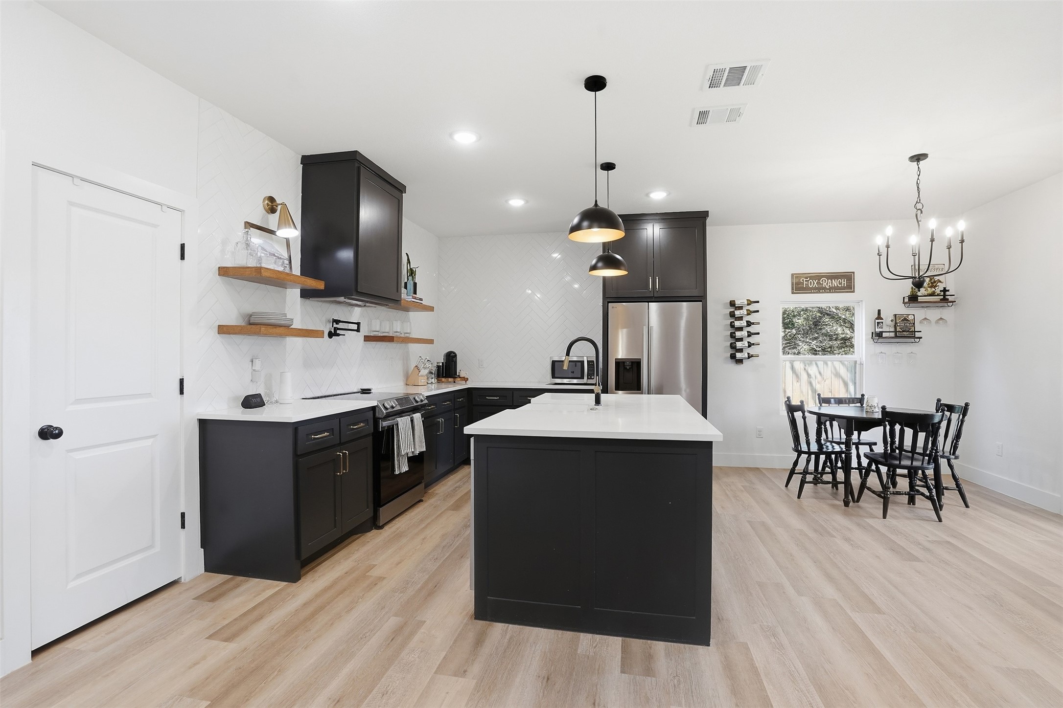 916 Devils River Drive Granbury TX 76048