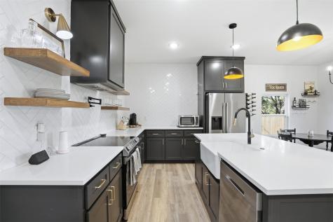916 Devils River Drive Granbury TX 76048