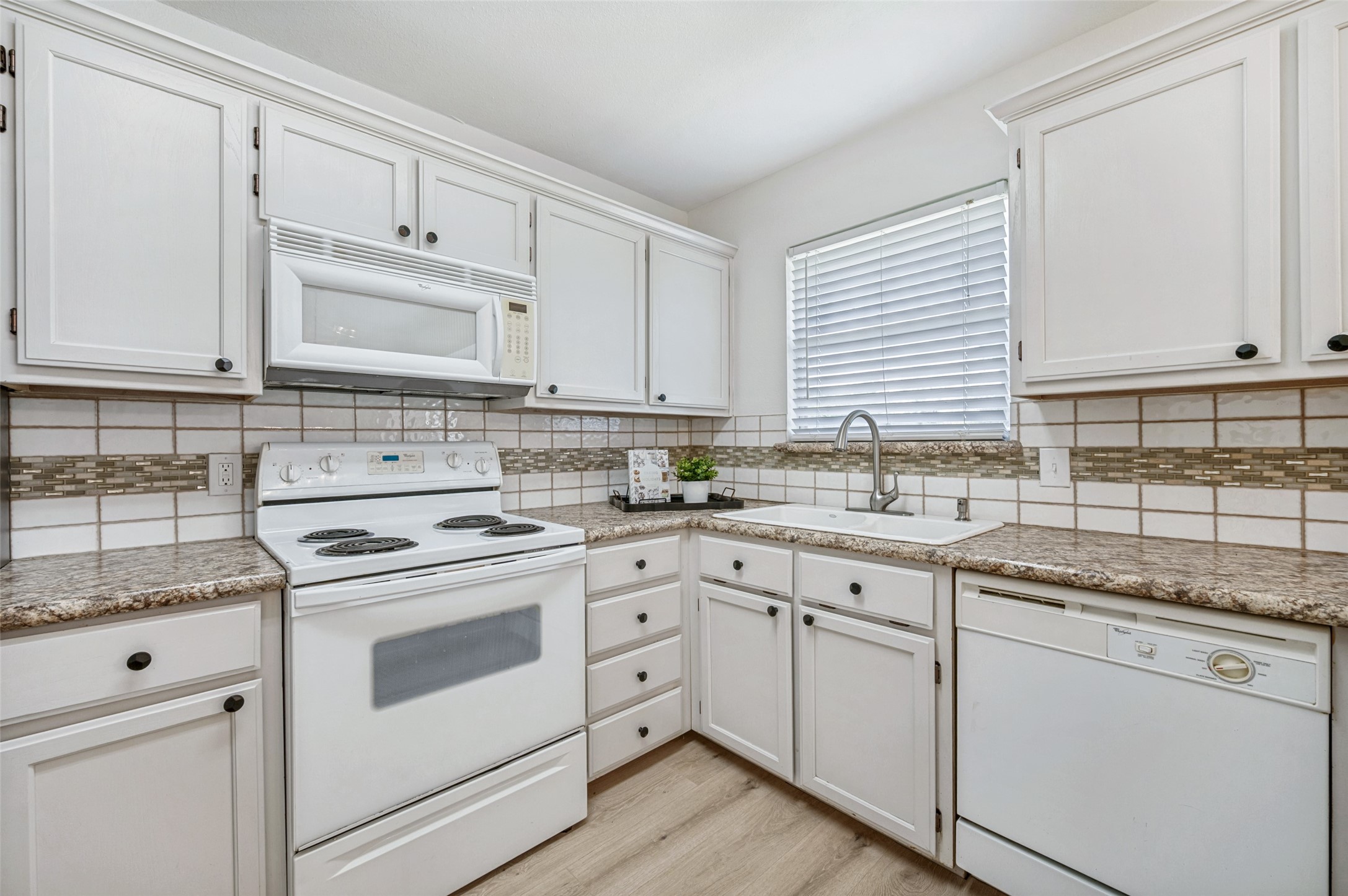 629 Concho Drive Oak Point TX 75068